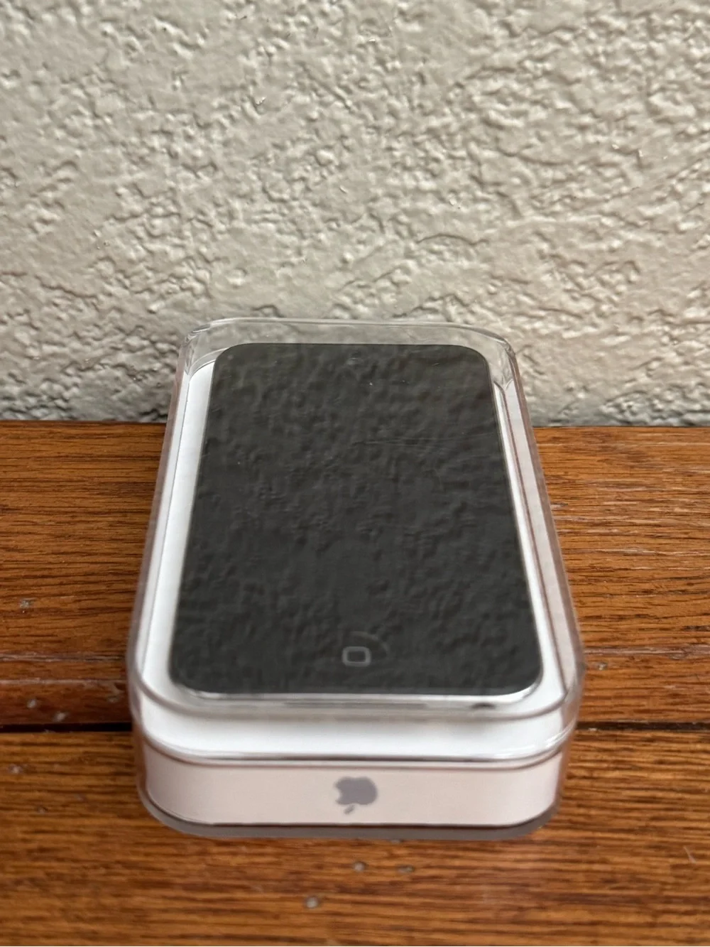Apple I-Touch 4th Generation 32 GB Model A1367 Bundle W/Box Charger/Accessories
